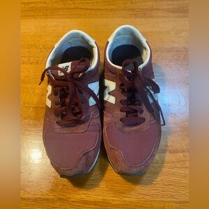 New Balance 420 retro Maroon and White Sneakers